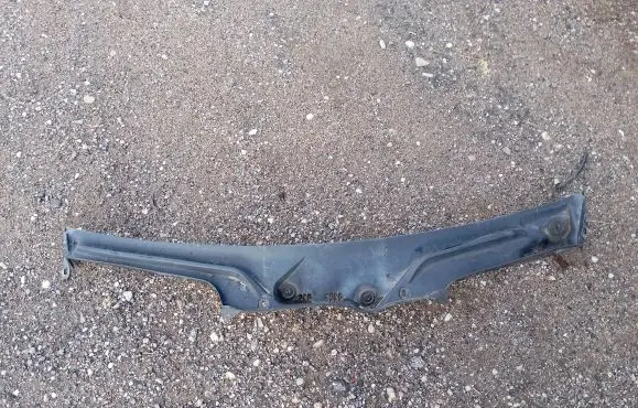 Mercedes-Benz E W213 Wiper trim A2138308703 12523023