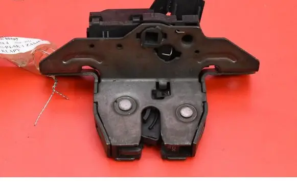 Opel Astra J Tailgate/trunk/boot lock/catch/latch 13585478