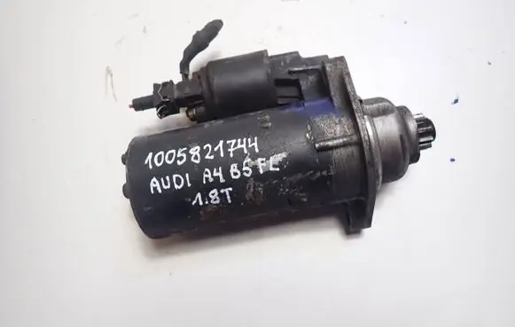 Audi A4 S4 B5 8D Starter motor 1005821744