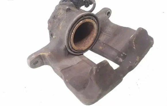 Volkswagen PASSAT B5 Front brake caliper