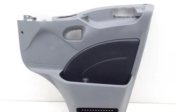 Iveco Daily 4th gen Front door card panel trim 3802077
