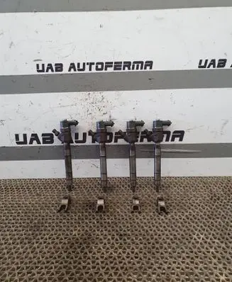 KIA Ceed Fuel injectors set 338002A900