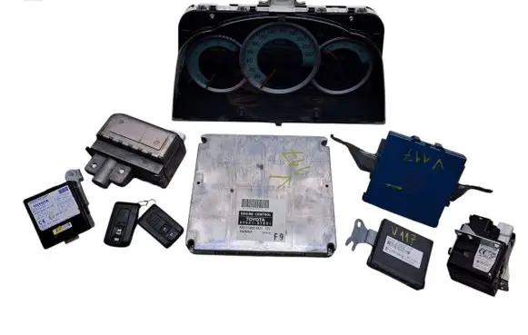 Toyota Corolla Verso AR10 Engine ECU kit and lock set 838000F092 838000F091 MB2574308260