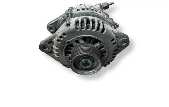 Opel Astra G Generator/alternator LR110502G 93175799