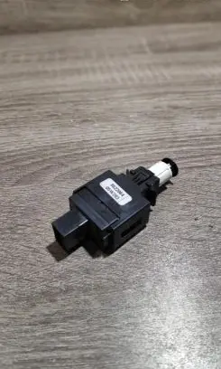 Volvo XC90 Brake pedal sensor switch 8622064 05w283
