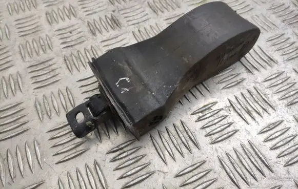 Volkswagen Golf VII Front door check strap stopper