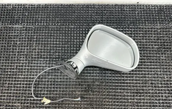 BMW Z3 E36 Front door electric wing mirror E1010441