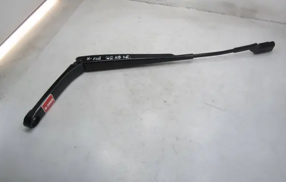 Volkswagen Golf VI Front wiper blade arm 1Q1955409
