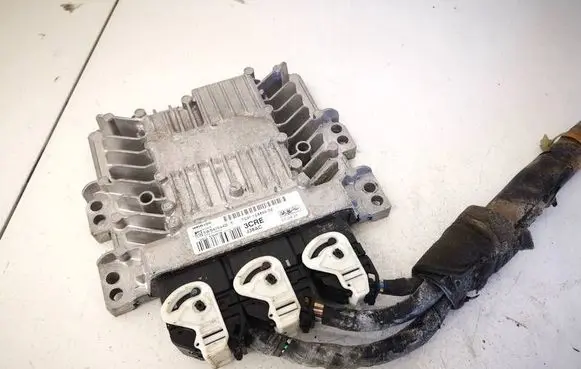 Ford Mondeo MK IV Engine control unit/module 6M2T18808FB