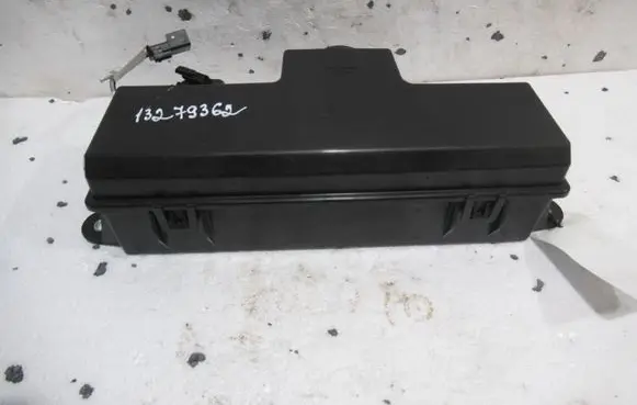 Opel Insignia A Tailgate hydraulic pump motor 13279362