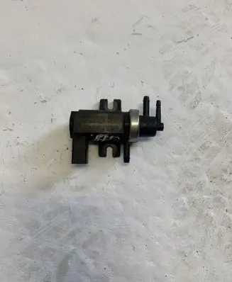 Volkswagen Caddy Turbo solenoid valve 1J0906627
