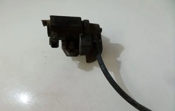 BMW 5 E39 Turbo solenoid valve 70057900 7796634