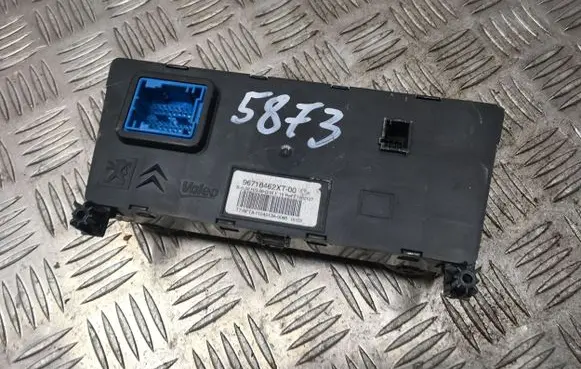 Peugeot 308 Climate control unit 96718462XT00 1104013A0066 E1062127