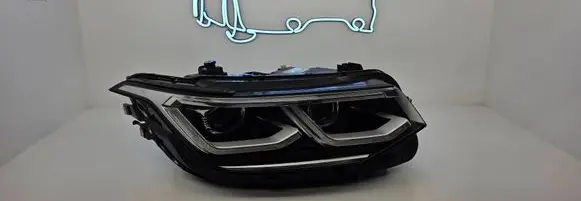 Volkswagen Tiguan Headlight/headlamp 5NN941082D