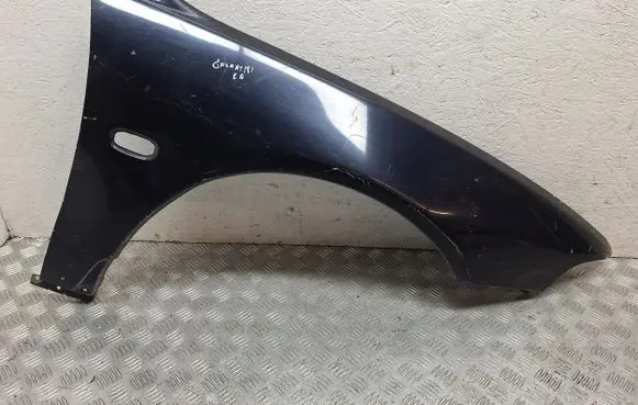 Mitsubishi Galant Fender MR273256