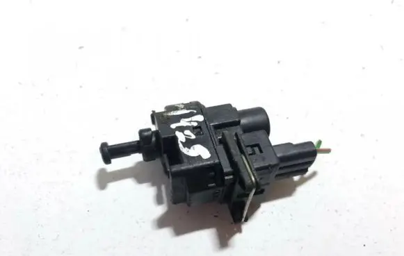 Brake pedal sensor switch