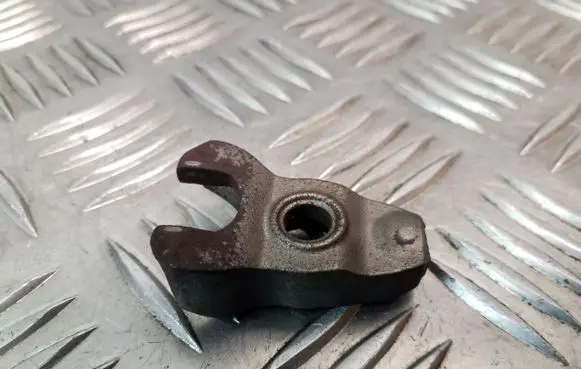 Jaguar XF X250 Fuel Injector clamp holder