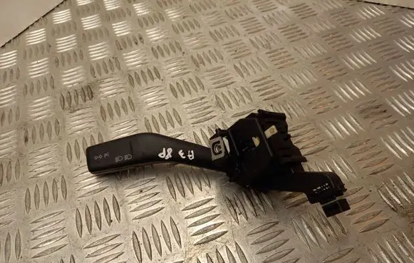 Audi A3 S3 8P Indicator stalk 1K0953513