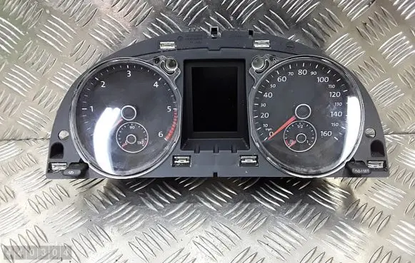 Volkswagen PASSAT B6 Speedometer (instrument cluster) A2C53250574