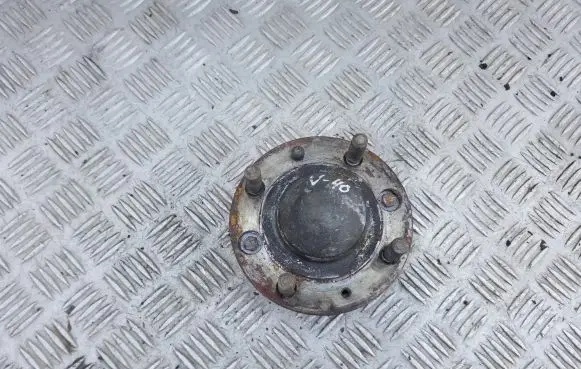 Rear wheel hub