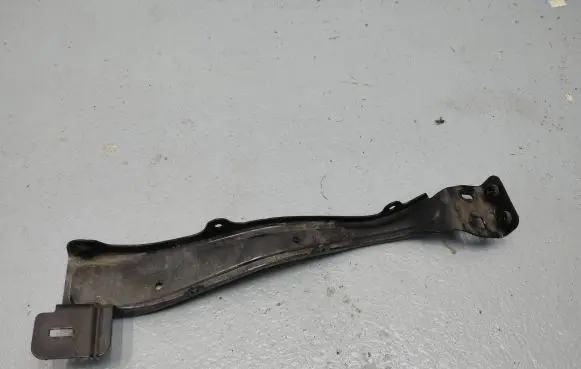 Mercedes-Benz E W212 Side radiator support slam panel A212620030