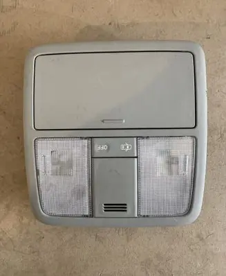 Toyota Avensis T270 Front seat light 172000800