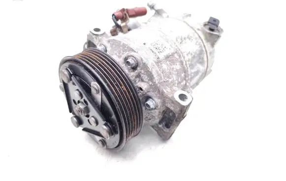 Volkswagen Golf VIII Air conditioning (A/C) compressor (pump) 3Q0816803L