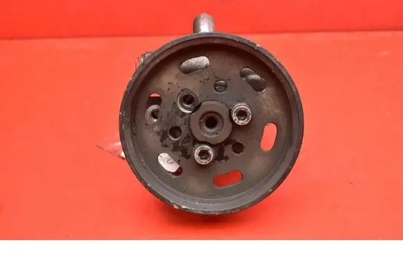 Volkswagen Bora Power steering pump 1J0422154B