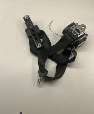 Mercedes-Benz Sprinter W906 Rear seatbelt A9068600088 606370700B