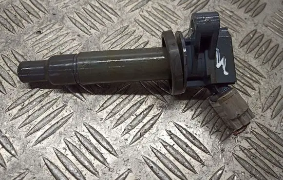 Toyota Corolla E120 E130 Spark distributor GN10314