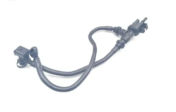 BMW M5 F90 Fuel line pipe 8665234 1390866523401