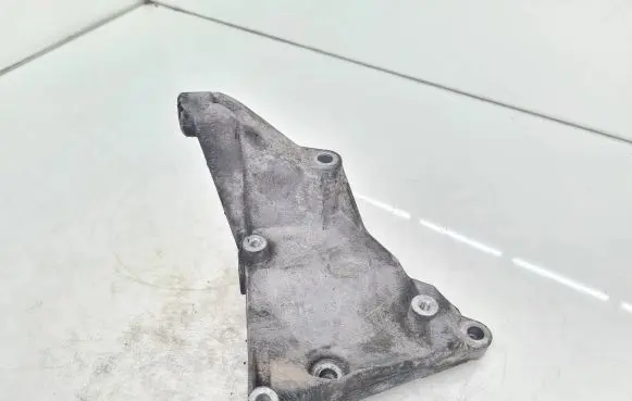 Opel Zafira A A/C compressor mount bracket 24459840