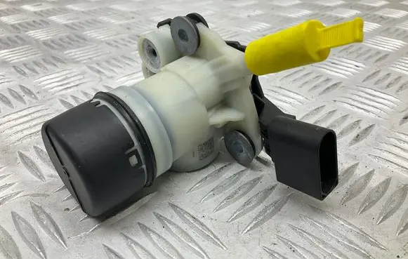 Audi Q2 - Adblue pump F01C250148 5240409182612 F01C07001200