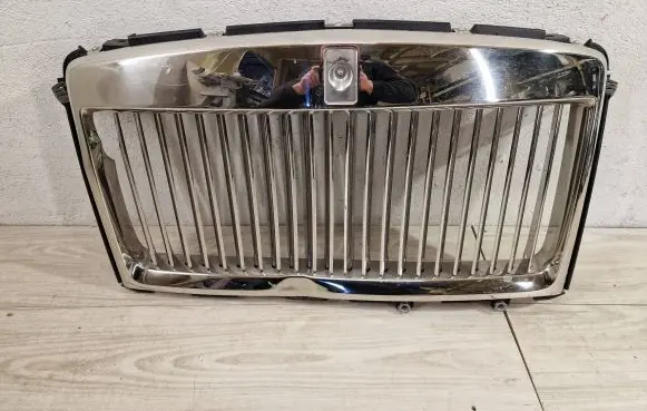 Rolls-Royce Cullinan Front grill 19519310