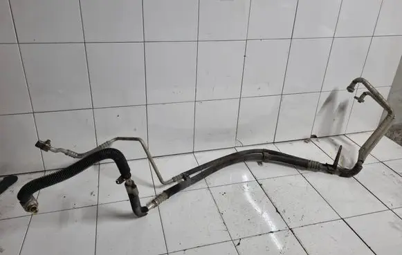 Ford Transit Air conditioning (A/C) pipe/hose 