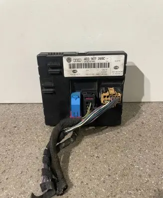 Audi A8 S8 D3 4E Comfort/convenience module 4E0907289C 4E0910289C