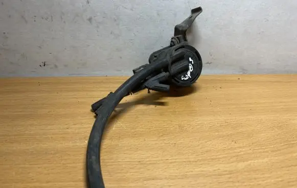 Mercedes-Benz E W210 Turbo solenoid valve 0005450327 C3703