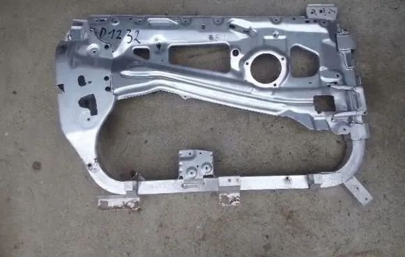 BMW i3 Glove box