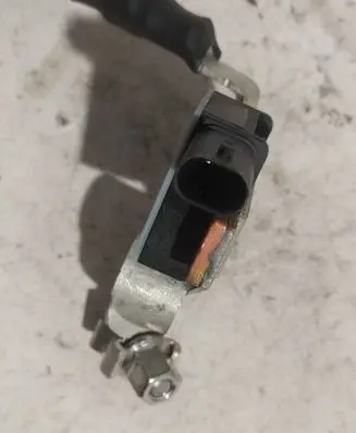 Audi A4 S4 B9 Negative earth cable (battery) 8S0915181C