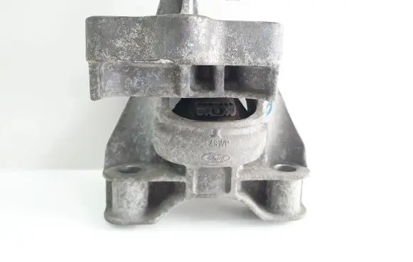 Ford Transit Courier Engine mount bracket