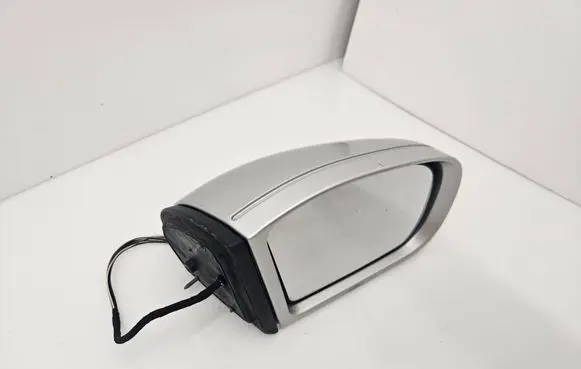 Mercedes-Benz E W211 Front door electric wing mirror 413133418