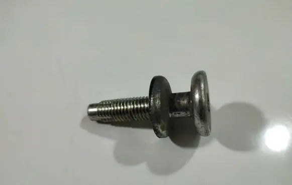 Nuts/bolts