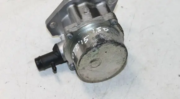 Nissan Note (E12) Vacuum pump 146505272R