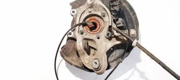 Mercedes-Benz C AMG W204 Rear wheel hub