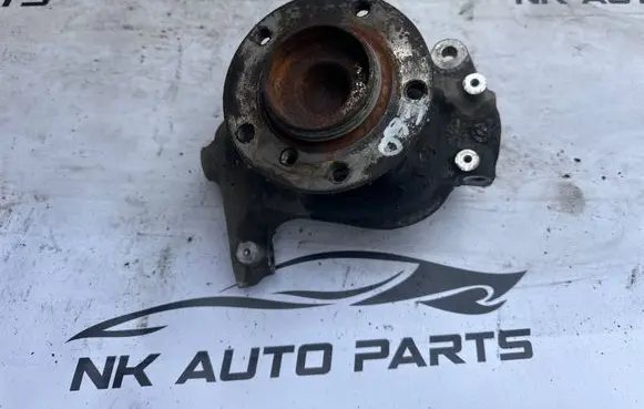 BMW 5 E60 E61 Front wheel hub 6760954