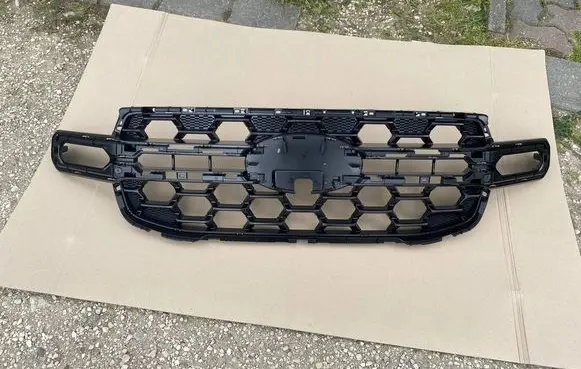 Ford Ranger IV Front grill P1WB-8350FB
