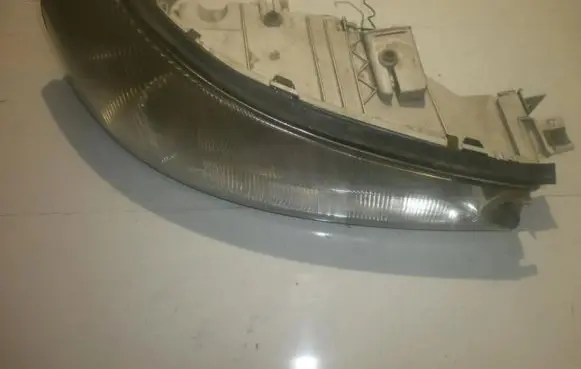 Ford Mondeo MK II Headlight/headlamp 1305235323
