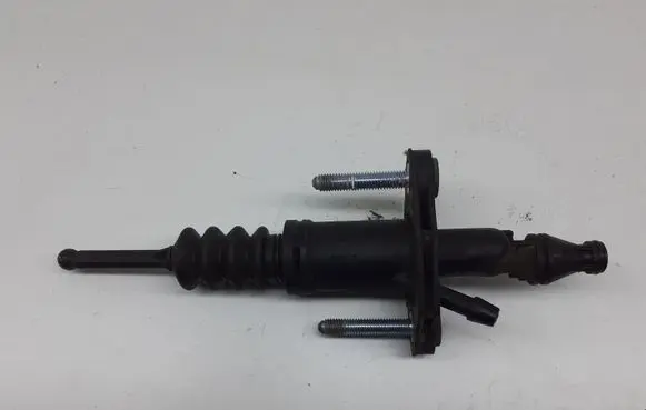 Saab 9-3 Ver2 Clutch master cylinder 24412679