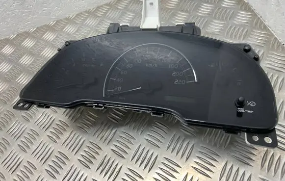 Toyota Avensis Verso Speedometer (instrument cluster) 8380044A50 2574204160