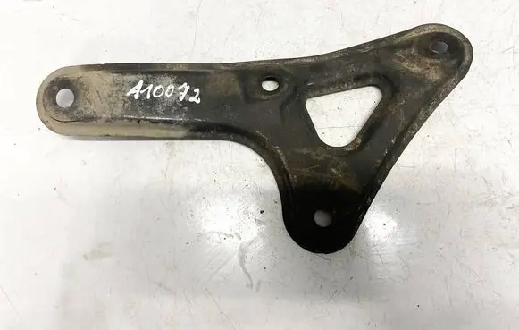 Toyota Corolla E120 E130 Engine mounting bracket